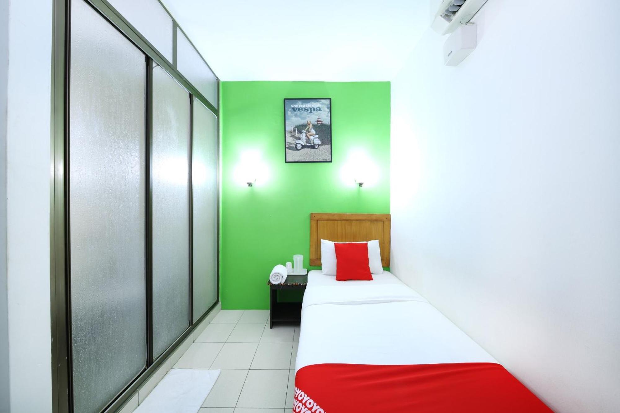 Super Oyo 502 Midah Inn Puchong Dış mekan fotoğraf