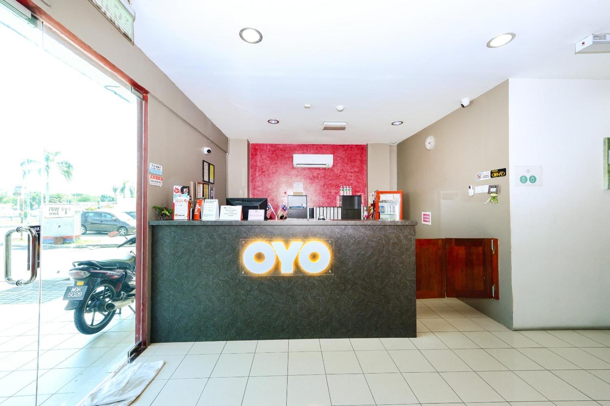 Super Oyo 502 Midah Inn Puchong Dış mekan fotoğraf